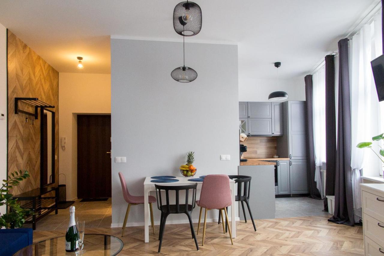 イェレニャ・グーラApartament Magia Miastaアパートメント エクステリア 写真